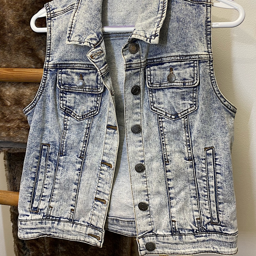 Jean vest! Great condition.